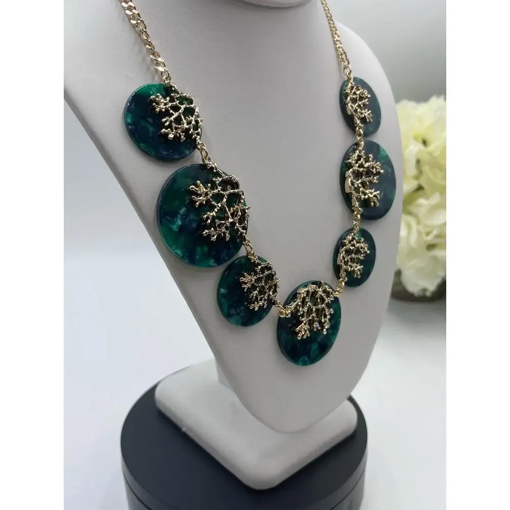 Lilly Pulitzer Coral Cove Emerald Isle Green Round Disc Crystal‎ Necklace New